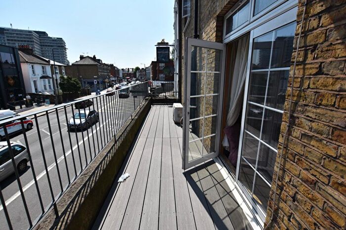1 Bedroom Property To Rent In Fulham Palace Road, London, W6