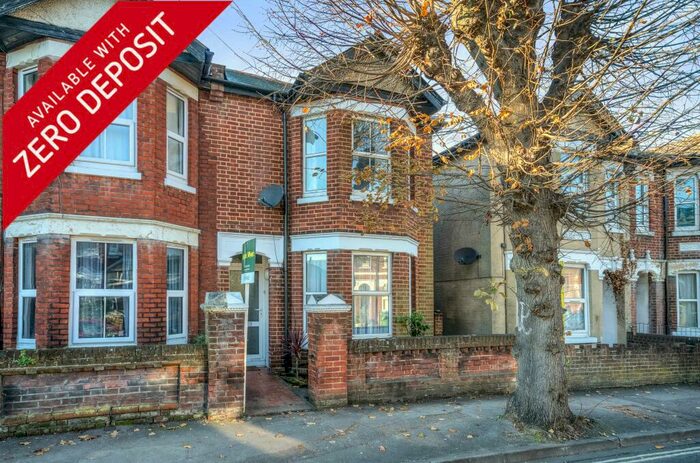 4 Bedroom House To Rent In Newcombe Road, Polygon, SO15