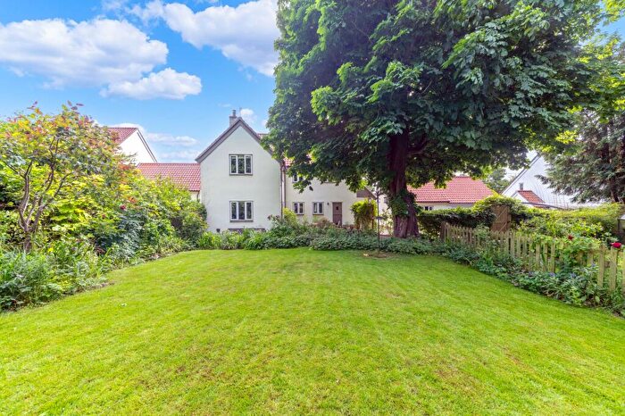 5 Bedroom Detached House For Sale In High Street, Fowlmere, SG8