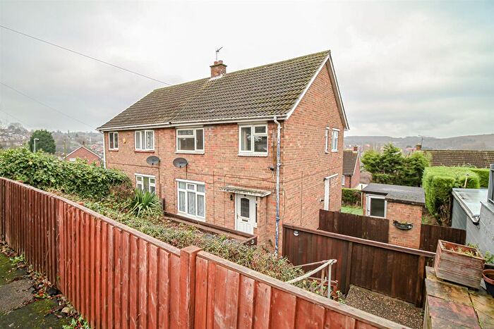 3 Bedroom Semi-Detached House To Rent In Perlethorpe Close, Gedling, Nottingham, NG4