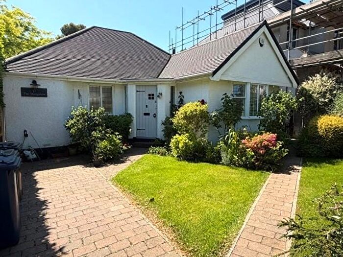 2 Bedroom Detached Bungalow To Rent In Lawrence Avenue, Mill Hill, NW7