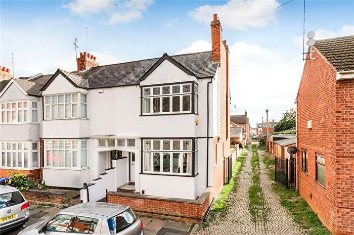 3 Bedroom End Terrace House For Sale In Birchfield Road, Northampton, Northamptonshire, NN1