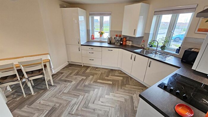 2 Bedroom Apartment For Sale In Singleton Drive, Bingham, NG13