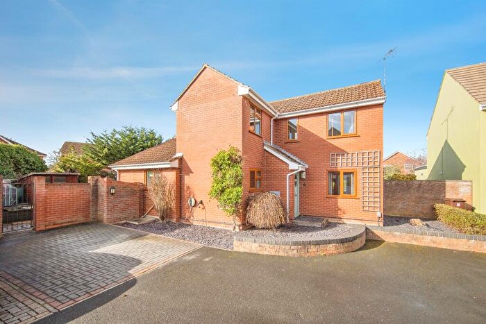 3 Bedroom Detached House For Sale In Wallis Court, Colchester, CO3