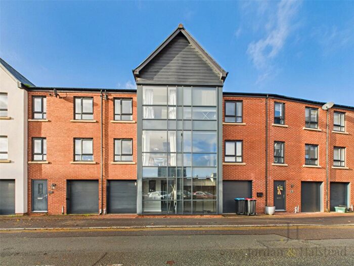 3 Bedroom Town House For Sale In Charles Street, Chester, Cheshire, CH1