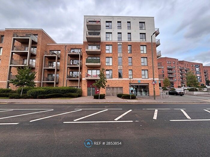 1 Bedroom Flat To Rent In Foxglove Apartments, London, NW7