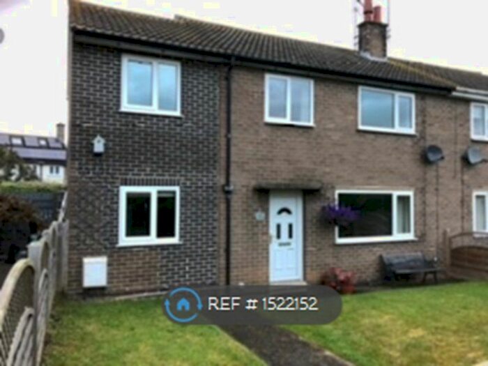 4 Bedroom Semi-Detached House To Rent In St John's Close, Harrogate, HG3