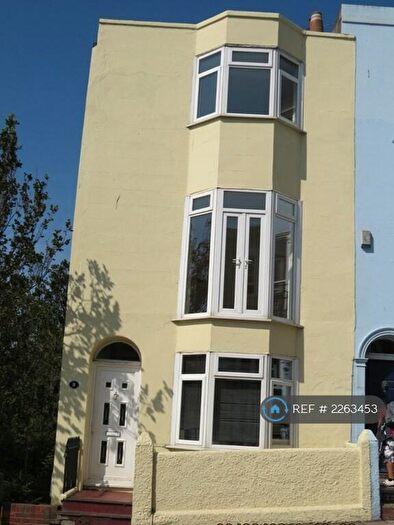 6 Bedroom End Of Terrace House To Rent In Egremont Place, Brighton, BN2