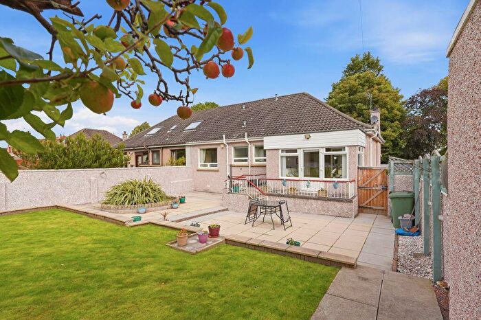2 Bedroom Semi-Detached Bungalow For Sale In Edinburgh Road, Tranent, EH33