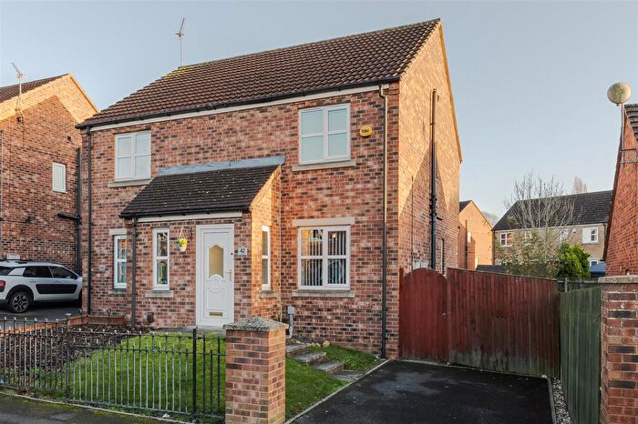 2 Bedroom Semi Detached House To Rent In Temple Road, Scunthorpe, DN17