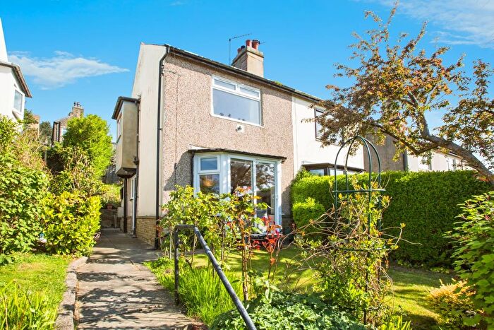 2 Bedroom Semi-Detached House For Sale In Sunnybank Crescent, Halifax, West Yorkshire, HX4