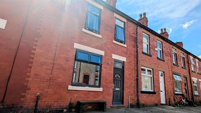 2 Bedroom House For Sale In Lytherton Avenue, Cadishead, Manchester, M44