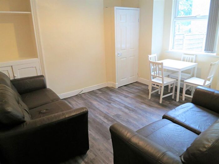 4 Bedroom Terraced House To Rent In Yew Tree Road, Withington, Manchester, M20