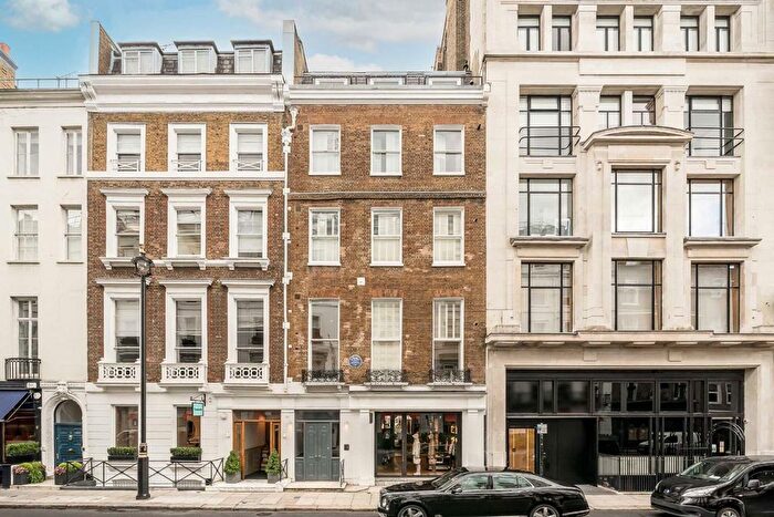 1 Bedroom Flat To Rent In Albemarle Street, London, W1S