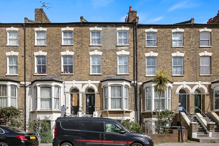2 Bedroom Flat To Rent In Woodstock Road, London, N4