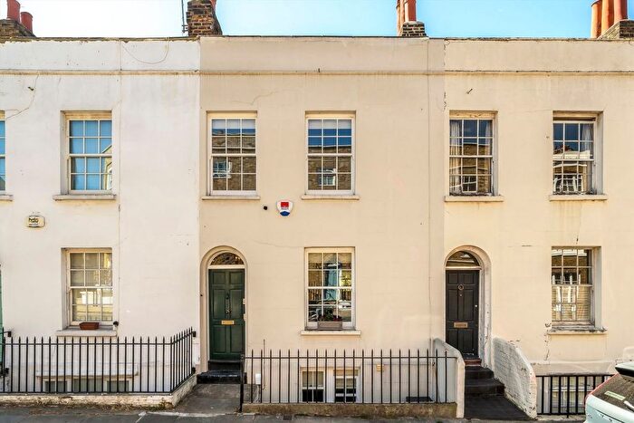 3 Bedroom Property For Sale In Royal Place, Greenwich, SE10