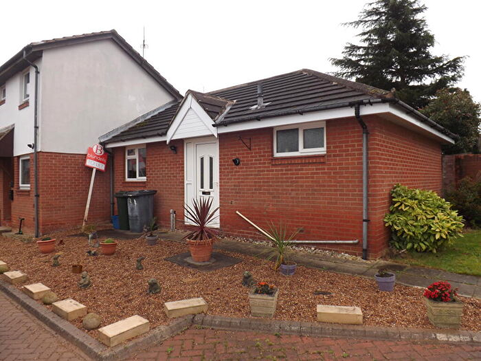 1 Bedroom Bungalow To Rent In Grasby Court, Bramley, Rotherham, S66