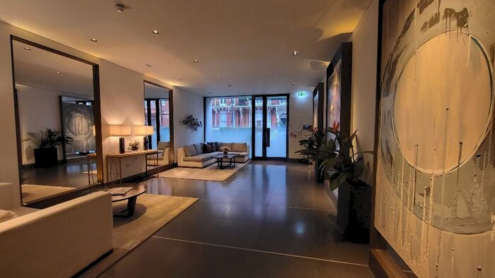 2 Bedroom Flat To Rent In Green Street, London, W1K