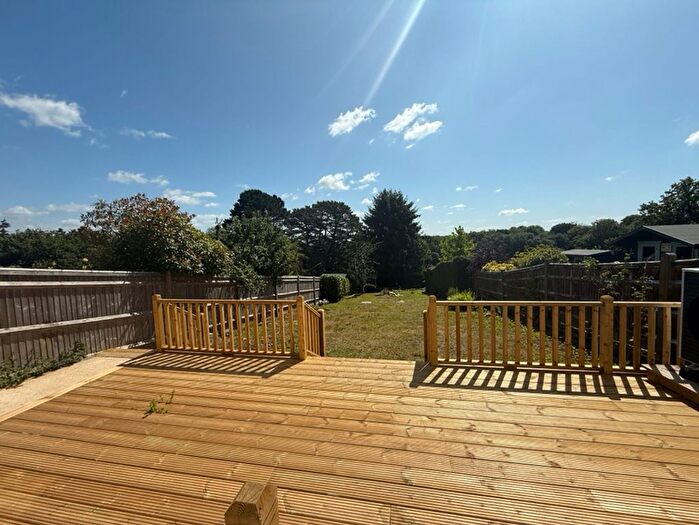 4 Bedroom Semi-detached House To Rent In Five Ashes, Mayfield, TN20