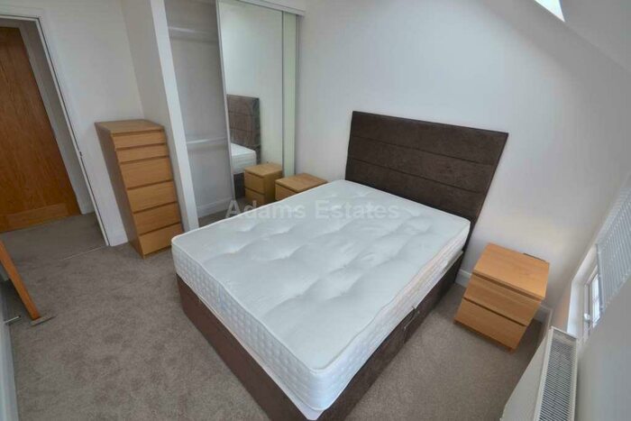 1 Bedroom Apartment To Rent In London Street, Reading - Flat, RG1