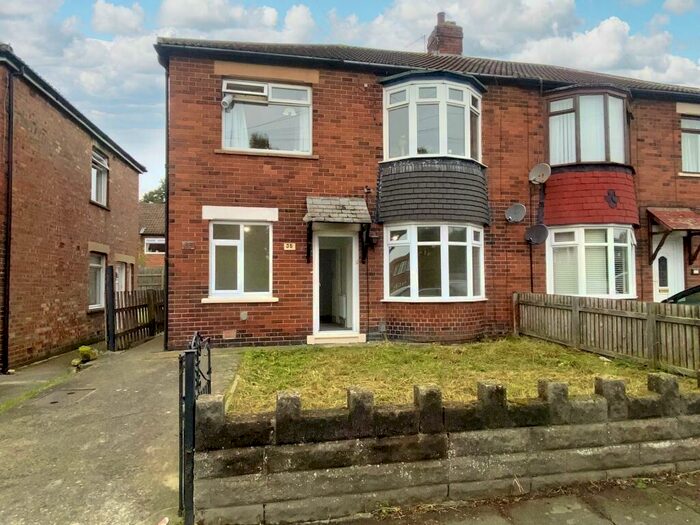 2 Bedroom Ground Flat To Rent In Caroline Gardens, Wallsend, Tyne And Wear, NE28