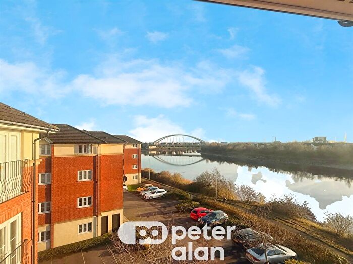 2 Bedroom Flat For Sale In Argosy Way, Newport, NP19