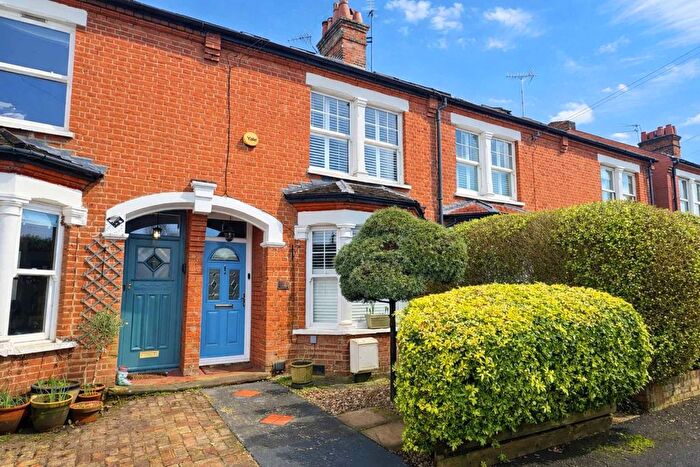 4 Bedroom Terraced House For Sale In Kingsley Road, Pinner, HA5