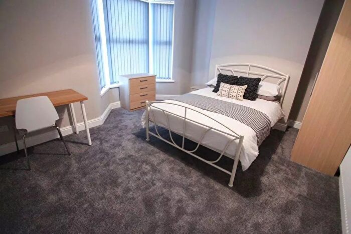 3 Bedroom Semi-Detached House To Rent In Hersey Street, Salford, M6