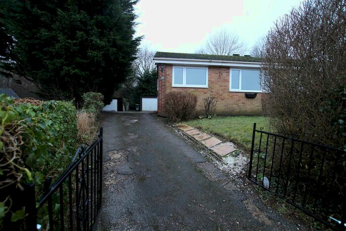 2 Bedroom Semi-Detached Bungalow To Rent In Oakdale Drive, Bradford, BD10