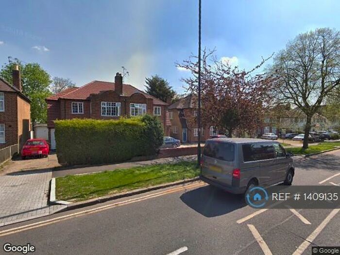 2 Bedroom Flat To Rent In Kenton, Harrow, HA3
