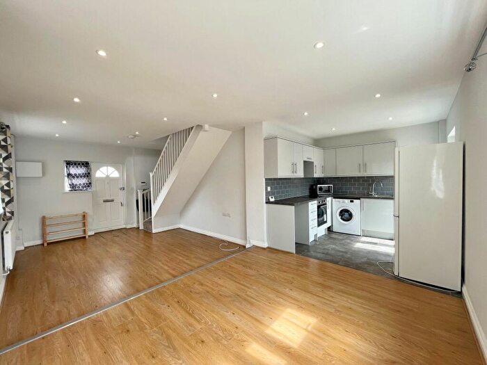 2 Bedroom Terraced House To Rent In Glebe Road, Chelmsford, CM1