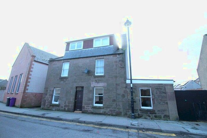 3 Bedroom End Of Terrace House To Rent In Baltic Street, Montrose, Angus, DD10