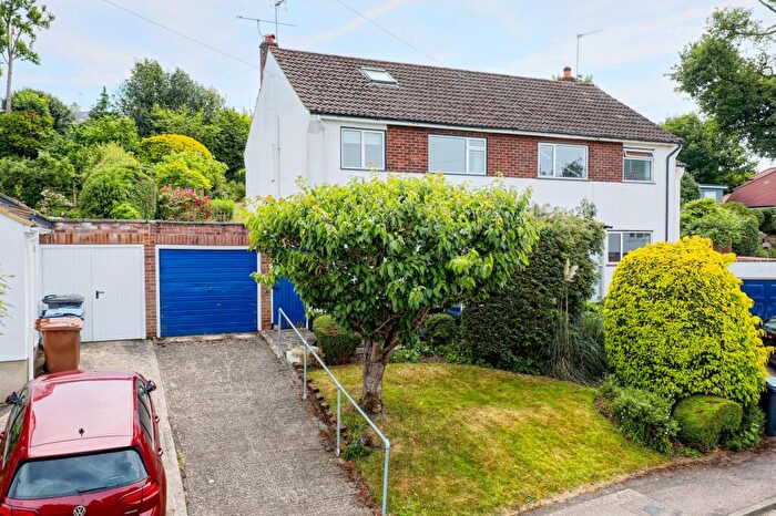3 Bedroom Semi-Detached House For Sale In Meadview Road, Ware, SG12
