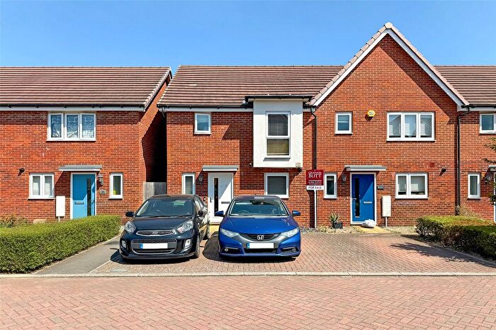 3 Bedroom End Of Terrace House For Sale In Jackson Way, Littlehampton, West Sussex, BN17