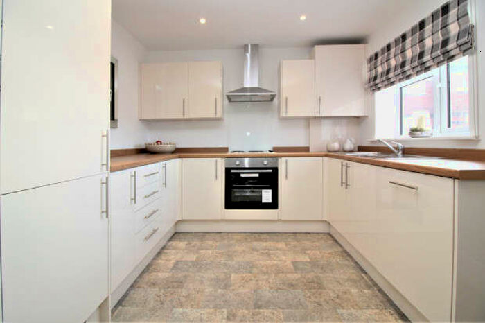 3 Bedroom Semi-Detached House To Rent In Radcliffe Road, Fleetwood, FY7