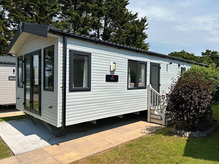 3 Bedroom Park Home For Sale In Halt Road, Goonhavern, Truro, TR4