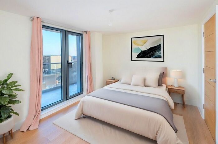 1 Bedroom Flat To Rent In Charter House, High Road, IG1