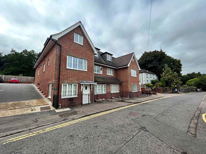 1 Bedroom Apartment To Rent In Lutyens House, London Road, Hemel Hempstead, Hertfordshire, HP3