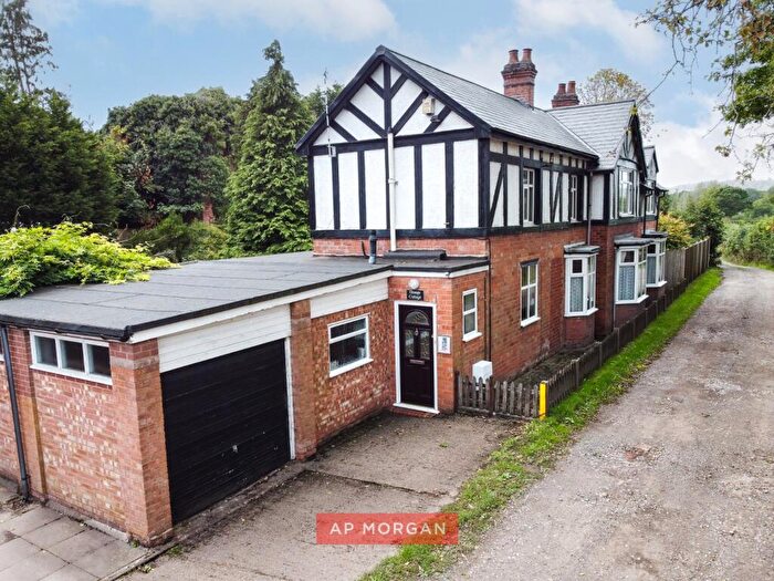 3 Bedroom Detached House For Sale In Grange Cottage, Birmingham Road, Hopwood, Alvechurch, B48