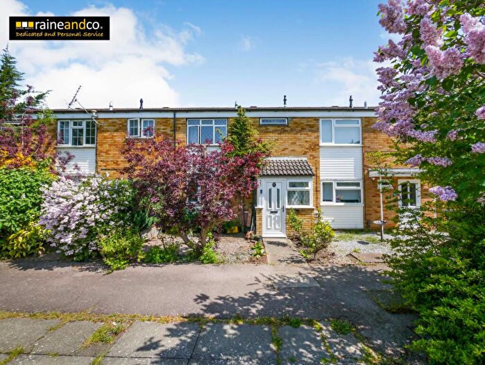 3 Bedroom Terraced House For Sale In St Audreys Close, Hatfield, AL10