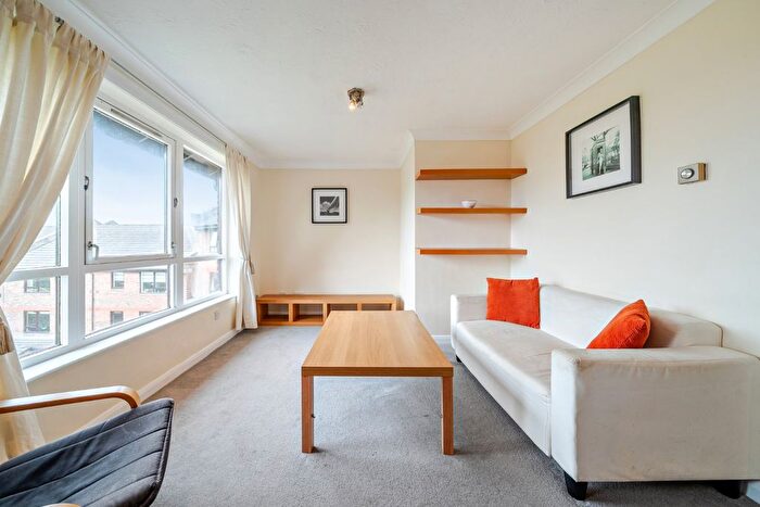 2 Bedroom Flat For Sale In Maltings Place, Fulham, London, SW6