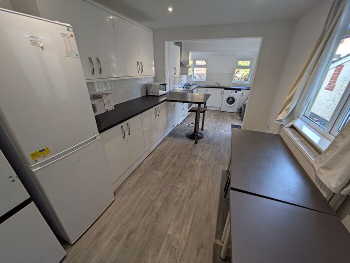 6 Bedroom Terraced House To Rent In Springfield Road, Exeter, EX4