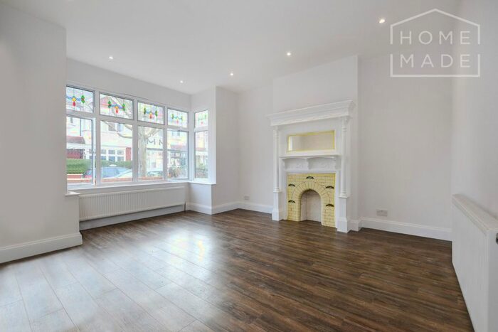 4 Bedroom Terraced House To Rent In Sudbourne Road, Brixton, SW2