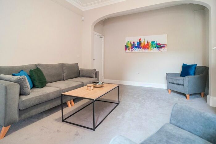 5 Bedroom Semi-Detached House To Rent In Hucknall Road, Carrington, Nottingham, NG5