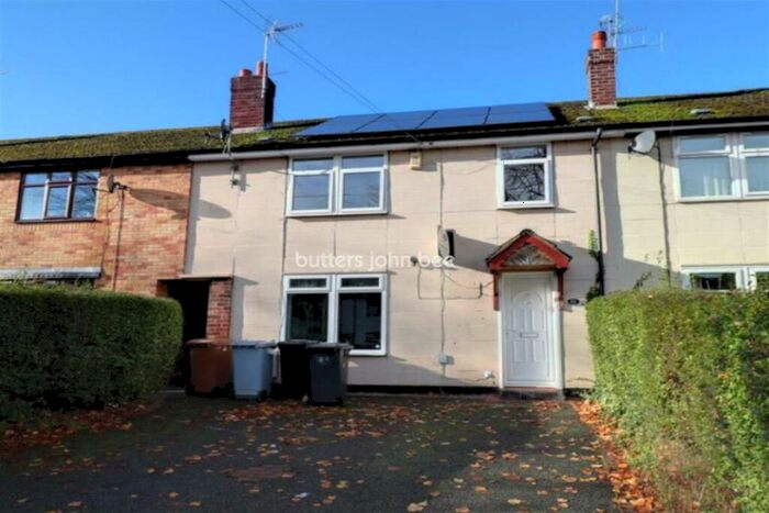 3 Bedroom Semi-Detached House To Rent In Capenhurst Ave, Crewe, CW2