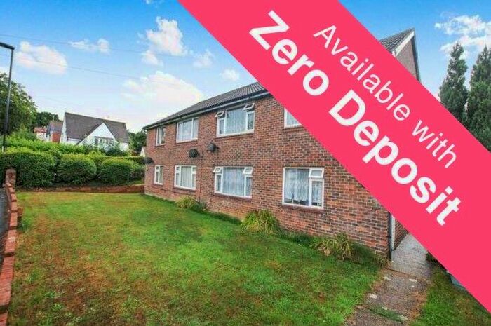 2 Bedroom Flat To Rent In Woodmill Lane, Southampton, SO18