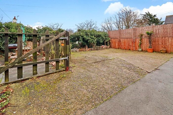 2 Bedroom Flat For Sale In London Road, Deal, Kent, CT14