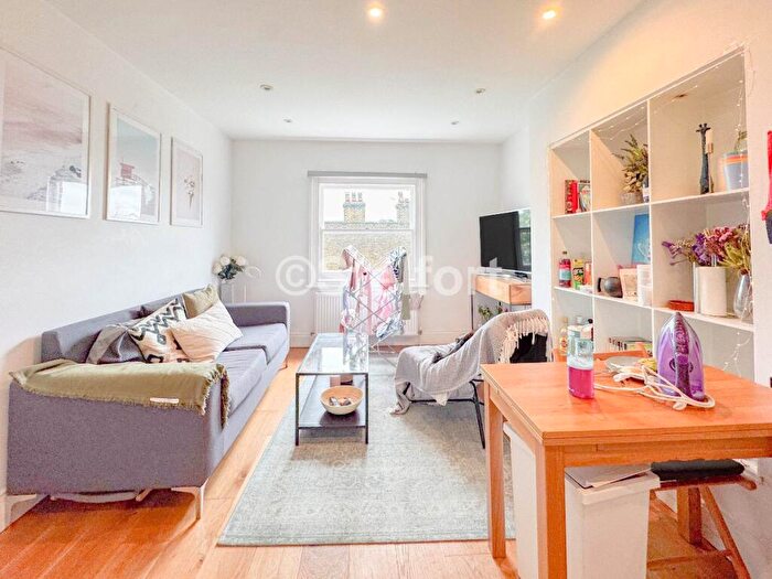 3 Bedroom Maisonette To Rent In Montpelier Grove, London, NW5