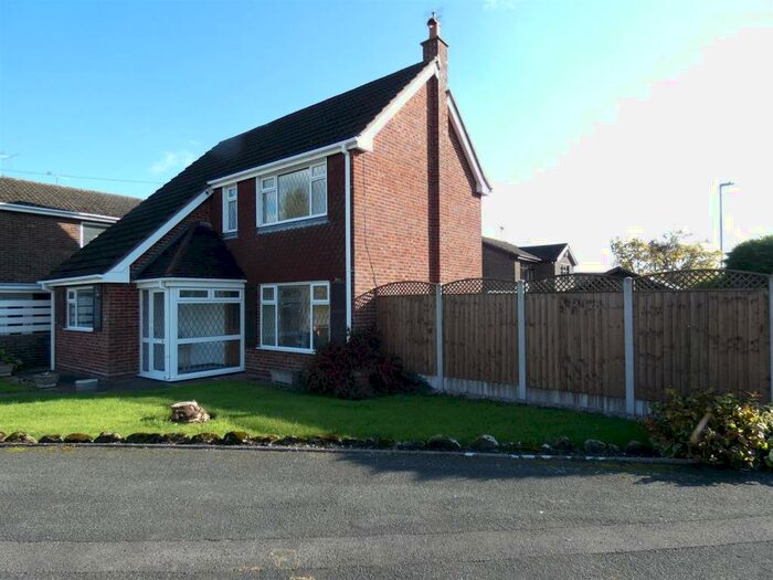 3 Bedroom Detached House For Sale In Wedgwood Road, Cheadle, Stoke On