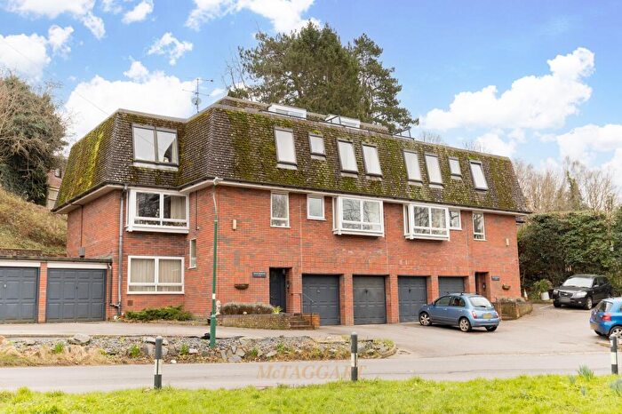 2 Bedroom Flat For Sale In Priory Road, Forest Row, RH18